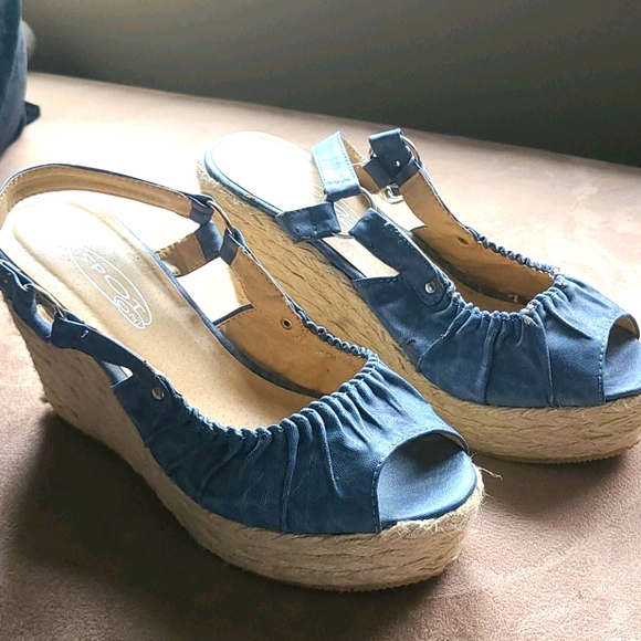 Stylish fun denim style open toe wedge shoes - Picture 3 of 6